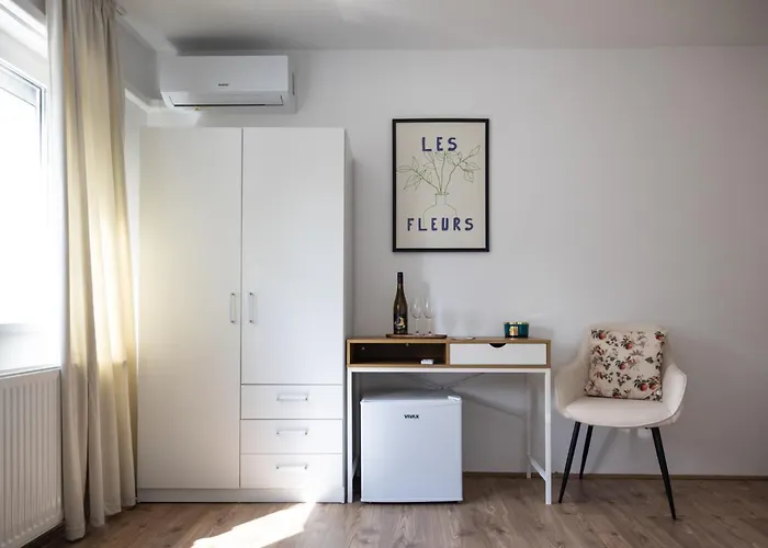 Frizzante Vendeghaz 아파트